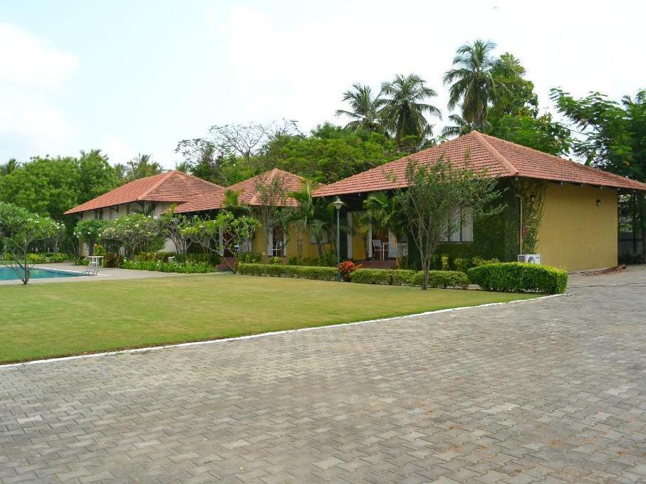 Hotel Riverside Resort And Spa קומבאקונאם מראה חיצוני תמונה