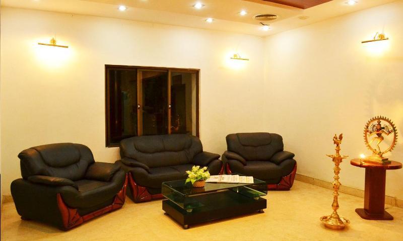 Hotel Riverside Resort And Spa קומבאקונאם מראה חיצוני תמונה